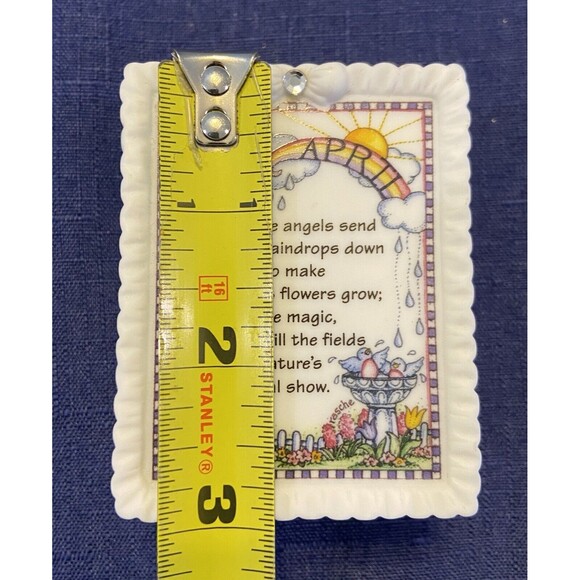 Vintage 1999 Shelly S. Rasche Ceramic Trinket  porcelain box.  Month Of April - Picture 4 of 8